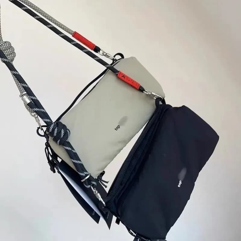 Zaino da ciclismo outdoor alla moda, ultraleggero, borsa a tracolla sportiva, marchio trendy per uomo