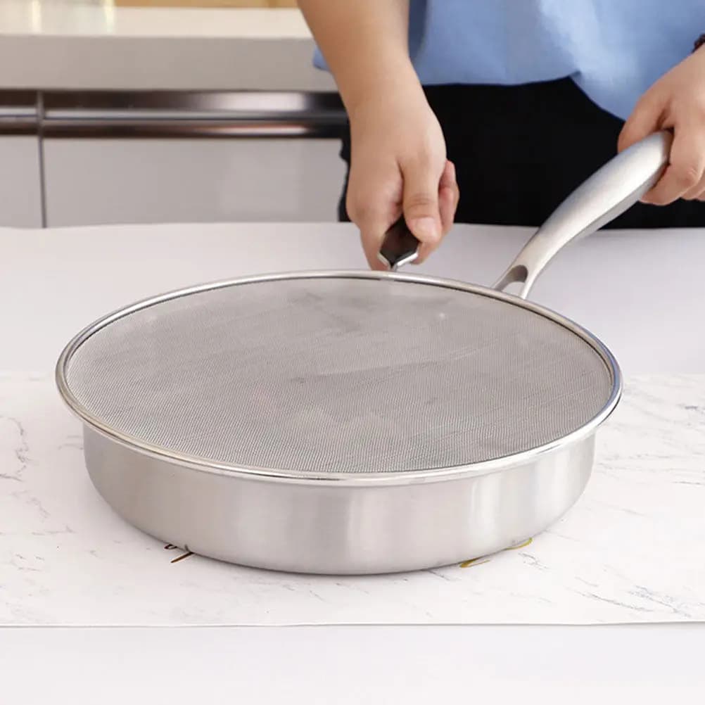 Coperchio Anti-Schizzi Rotondo in Rete di Acciaio Inox per Pentole e Padelle, Protezione Anti-Grasse Sicura e Riutilizzabile