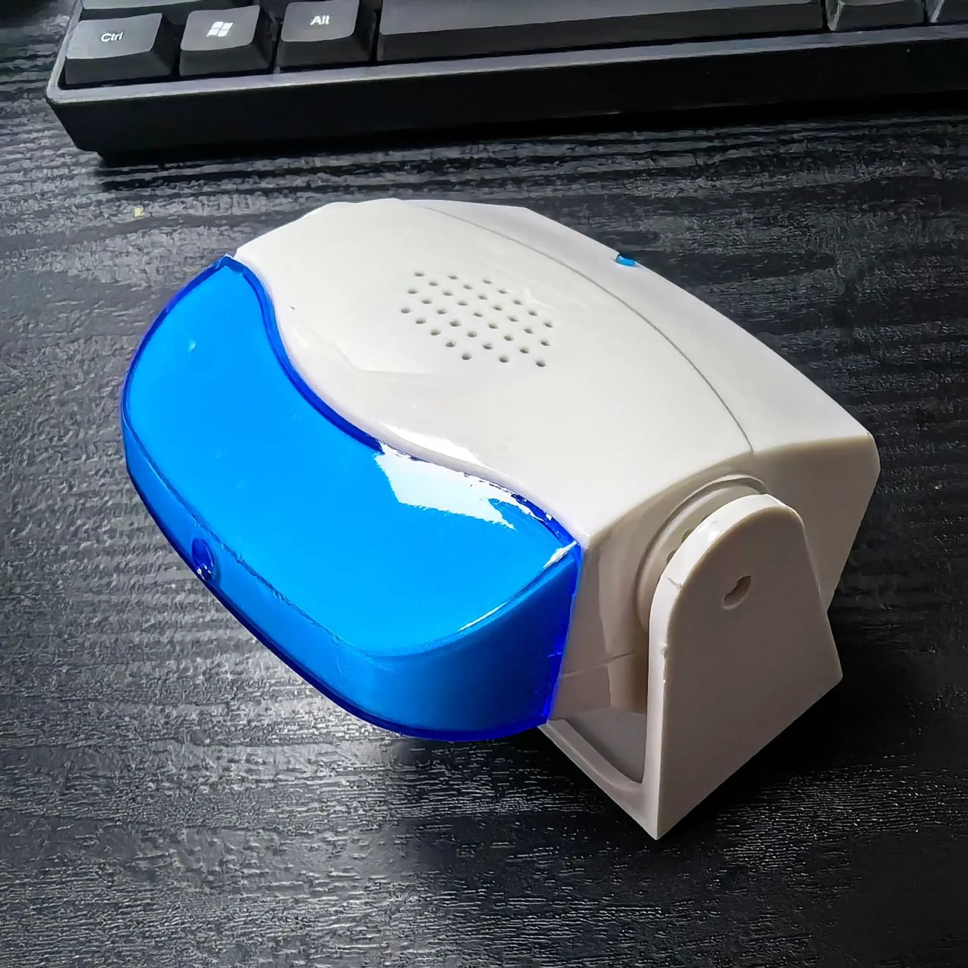 Campanello Wireless con Sensore di Movimento PIR, Suono e Luce Lampeggiante per Benvenuto Ospiti e Allarme