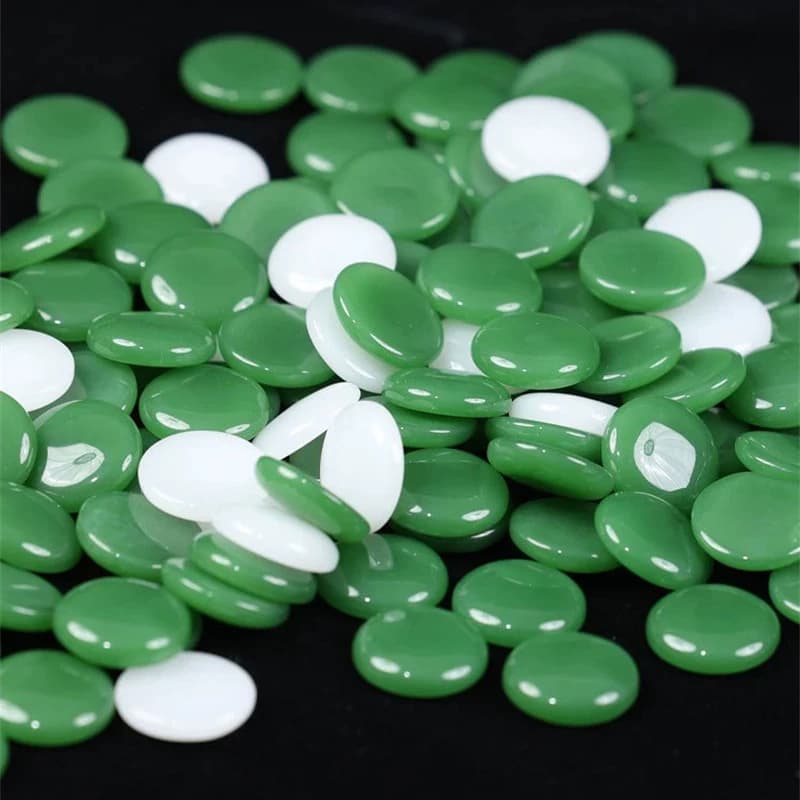 Gioco di scacchi Jade Weiqi, set di scacchi Go Game, 361 pezzi degli scacchi in pietra verde bianca D2.2 cm, senza scacchiera, gioco da tavolo, Wuziqi