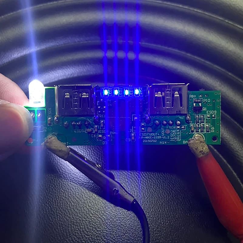Doppia scheda madre di alimentazione Mobile USB 5V EDP2339 circuito della banca di alimentazione del telefono di controllo principale con accessori fai da te con luce a LED