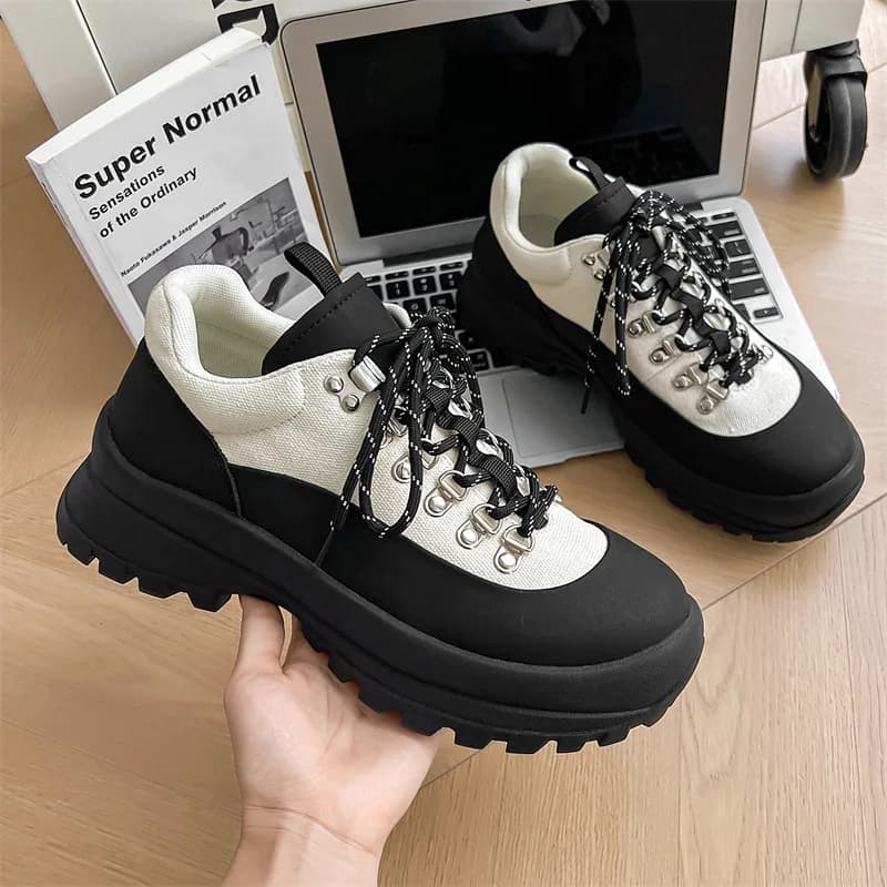 Stivali con plateau antiscivolo per uomo Scarpe da trekking da esterno antiscivolo Stivali da arrampicata maschili stile vintage Scarpe da passeggio classiche
