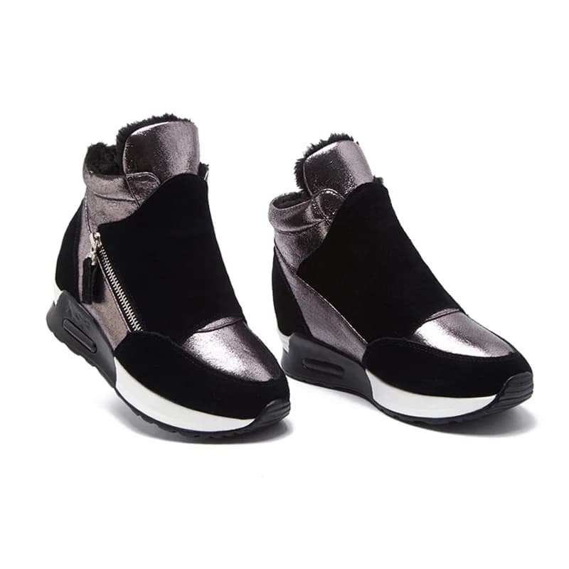 Scarpe calde stivali in pelle scamosciata scarpe invernali da donna moda Ins Sneakers da donna scarpe con aumento dell'altezza stivali da neve KT004