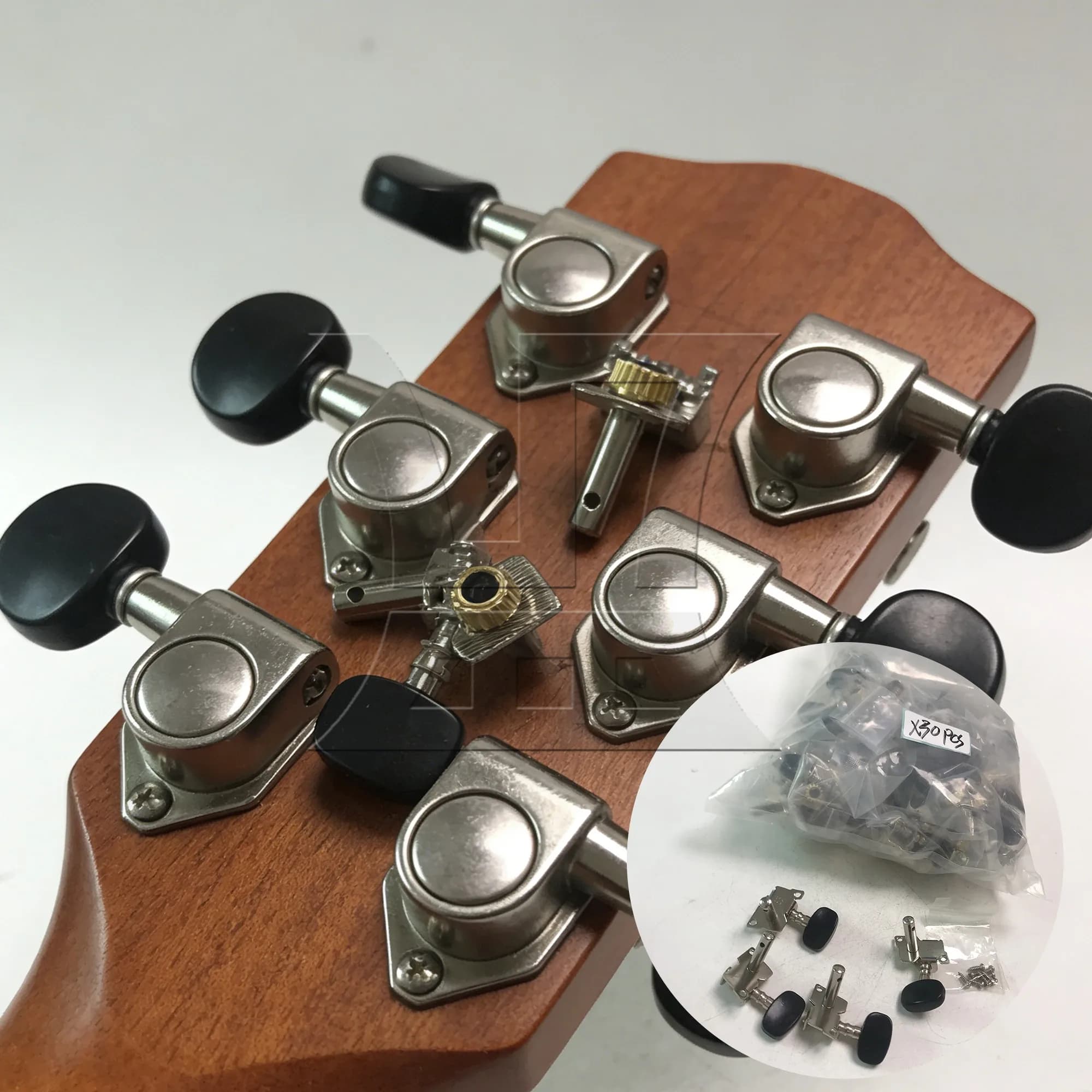 Yibuy 15 set di corde per ukulele in twill, accurate, 40 sinistra, 40 destra, cromate, adatte per la produzione di strumenti musicali.