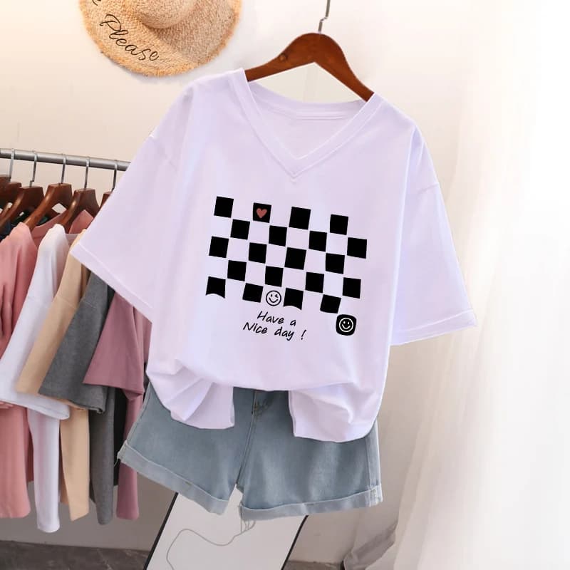 Loose Fit Cotton V-Neck Short Sleeve T-Shirt Women's plus Size Fashionable Hong Kong Style Design Grid Pattern Half Sleeve Top