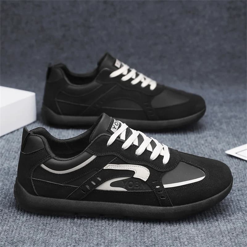 New Men's Sport Shoes for Autumn with Anti-slip Flat Bottom and Usura Resistant, Comfortable and Breathable for Skateboard