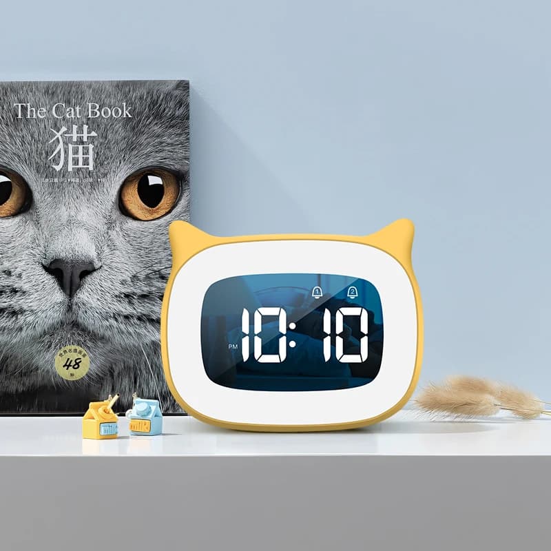 Musica LED Sveglia digitale Controllo vocale Luce notturna Design Orologi da tavolo Decorazione della tavola di casa Batteria incorporata da 1200 mAh