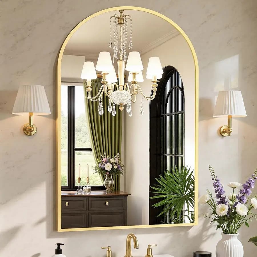 Specchio da bagno arrotondato dorato 26 x 38 pollici, specchio da parete con cornice in metallo per camera da letto, ingresso, soggiorno