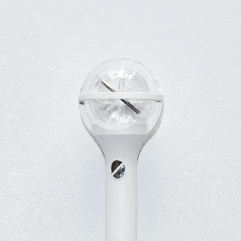Hot Global Pop KATSEYE Series Mini Lightstick Keychain Pop Star Creativity backpack Keyring Lightstick Fans Support Goods