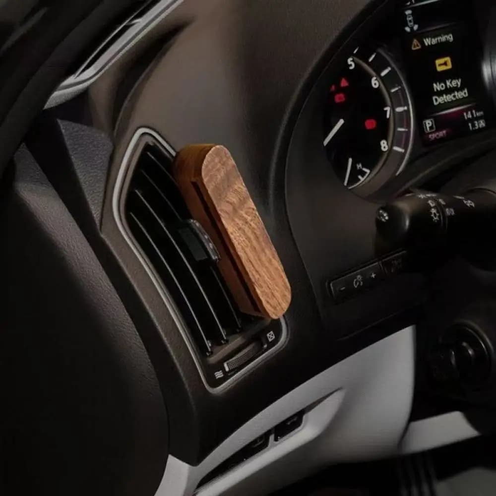 Minimalist Black Walnut Car Scent Diffuser Wood Vent Clip Premium Fragrance Freshener Creative Auto Interior Decor