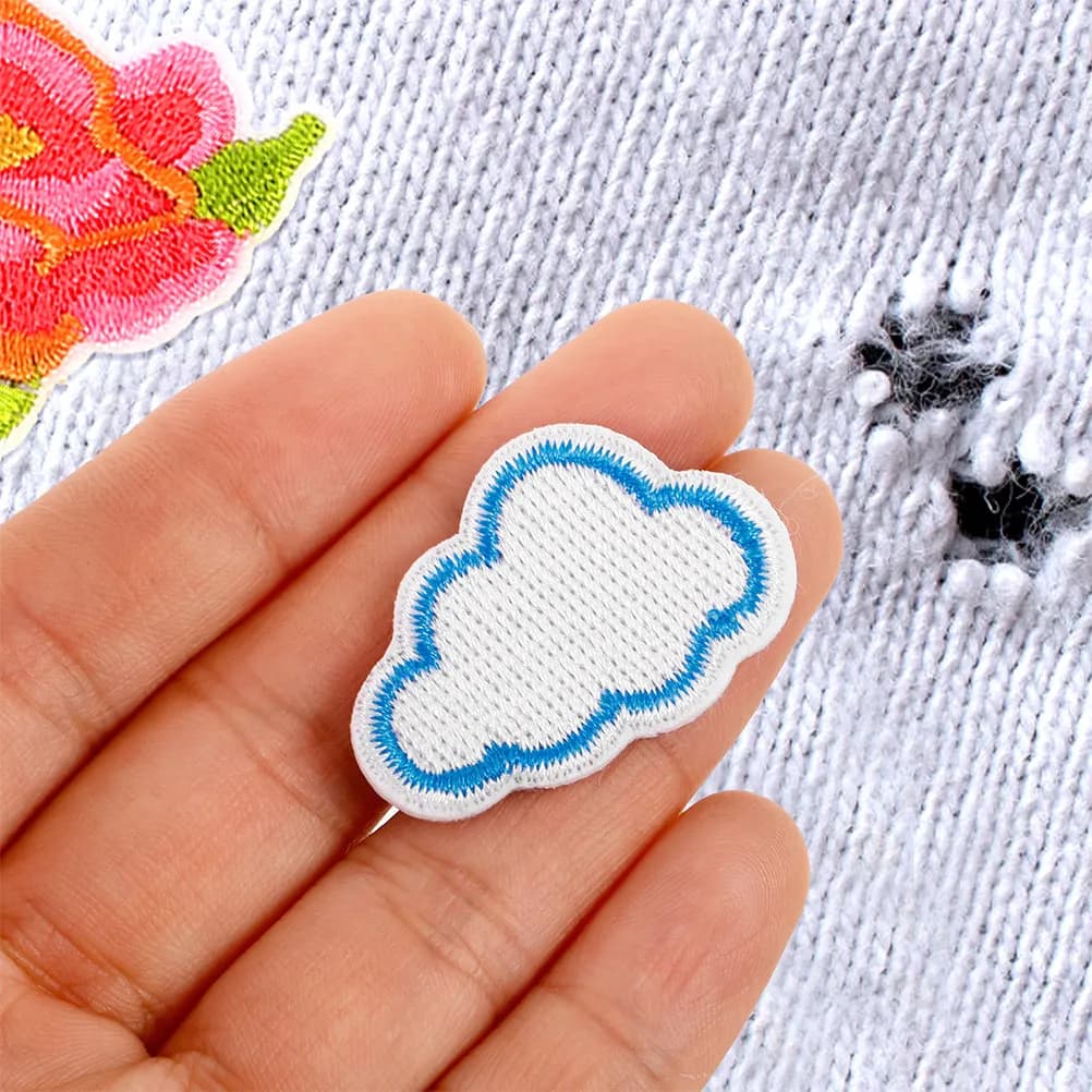 12 Pezzi Toppe Ricamate Termoadesive a Forma di Nuvola, Robuste e Carine, Applicazioni Cartoon per Giubbotti in Denim, Camicie, Zaini, Cappelli, Abbigliamento Fai da Te
