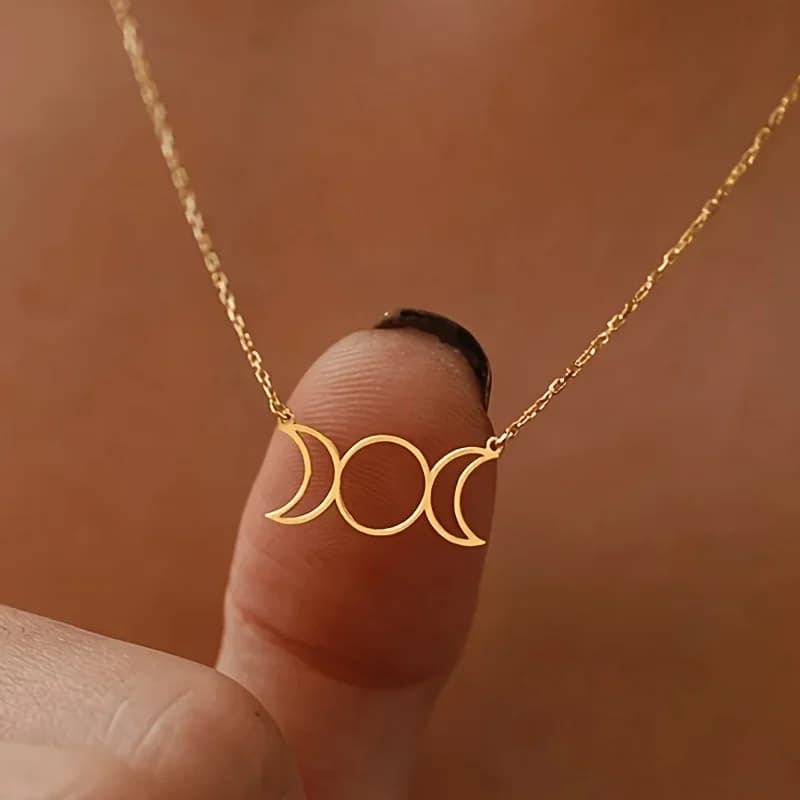 Collana da donna semplice con ciondolo a pentagramma in metallo, gioiello a blocco, adatta per viaggi, feste e per l'Anno del Serpente