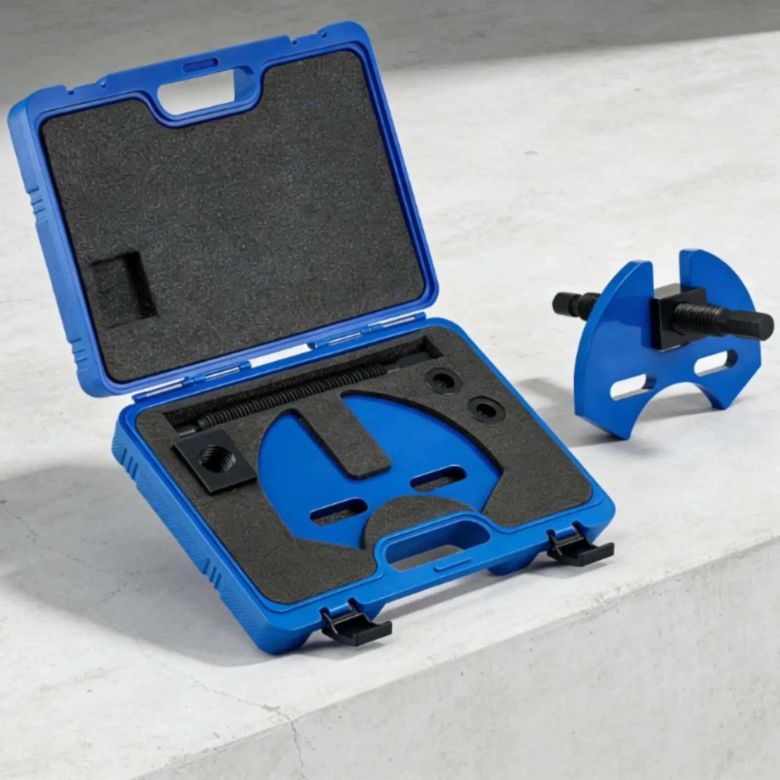 Wheel Hub Removal Tool Set with Carrying Case Threaded Hub Remover Kit with Carrying Case Damage for Mechanics, Home Mechanics,
