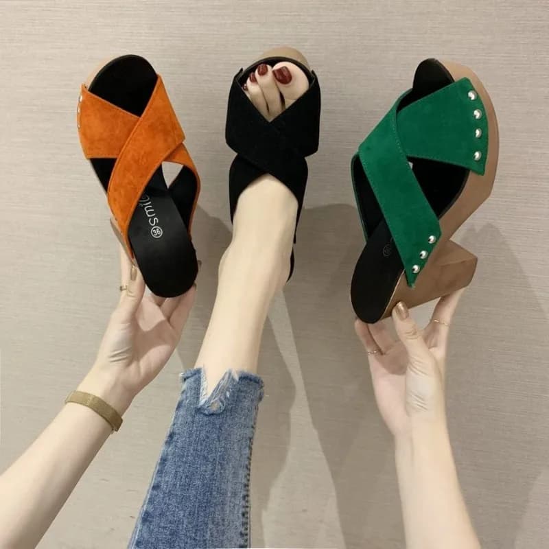 Sandali Estivi da Donna con Tacco Alto Quadrato, Plateau, Rivetti, Punta Aperta, Eleganti Scarpe Femminili