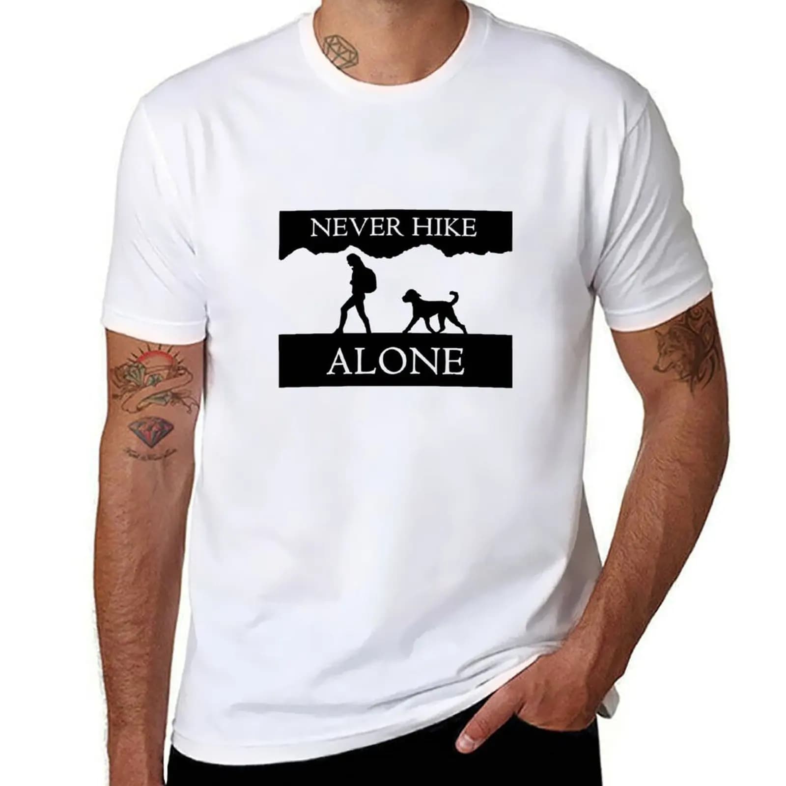 Never Hike Alone - T-shirt Labradoodle T-shirt casual basic stile street style
