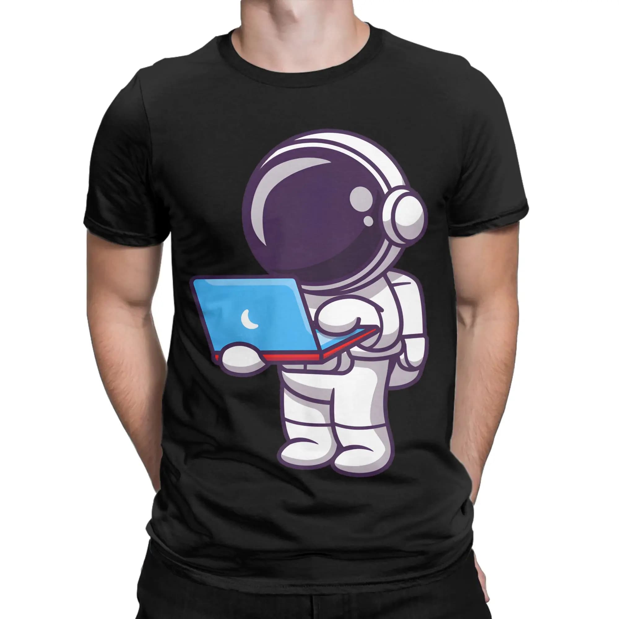 T-shirt da uomo con stampa di un astronauta che lavora sul computer portatile, fantastica maglietta in puro cotone, t-shirt da programmatore a maniche corte, abbigliamento girocollo