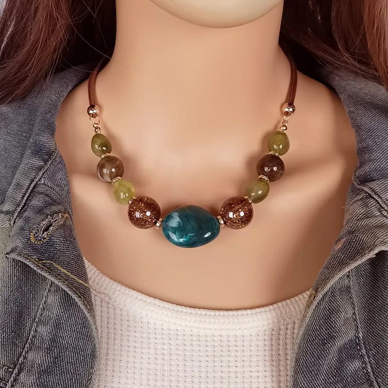 Vintage Beaded Acrylic Pendant Necklaces For Women Stylish Rope Chain Statement Necklace for Daily Wear Commuting Jewelry Gift