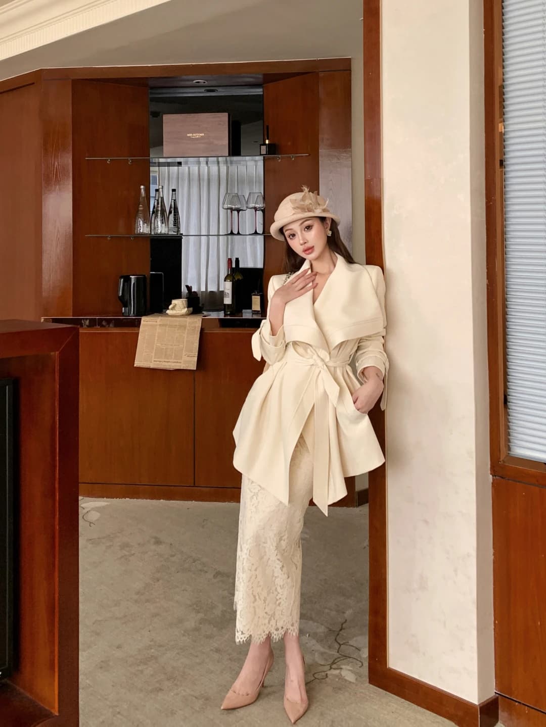 Elegante Completo Invernale da Donna con Cappotto con Cintura e Gonna in Pizzo, Set Due Pezzi, Cardigan a Maniche Lunghe con Scollo a V, Stile Elegante per il Lavoro