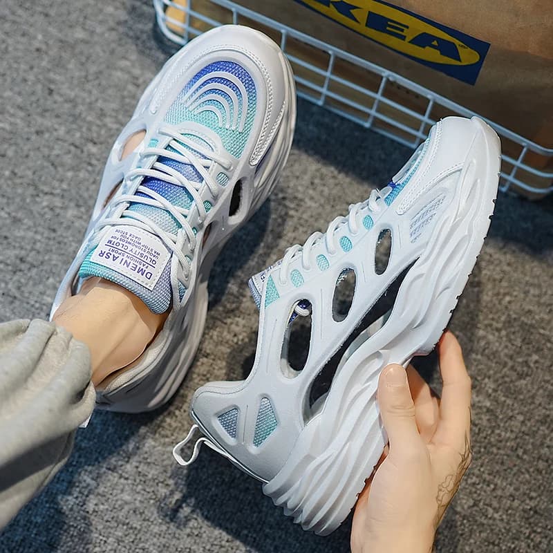 2025 Scarpe da uomo mocassini traspiranti scavati scarpe da corsa sportive alla moda casual scarpe da tennis da allenamento per passeggiate all'aperto