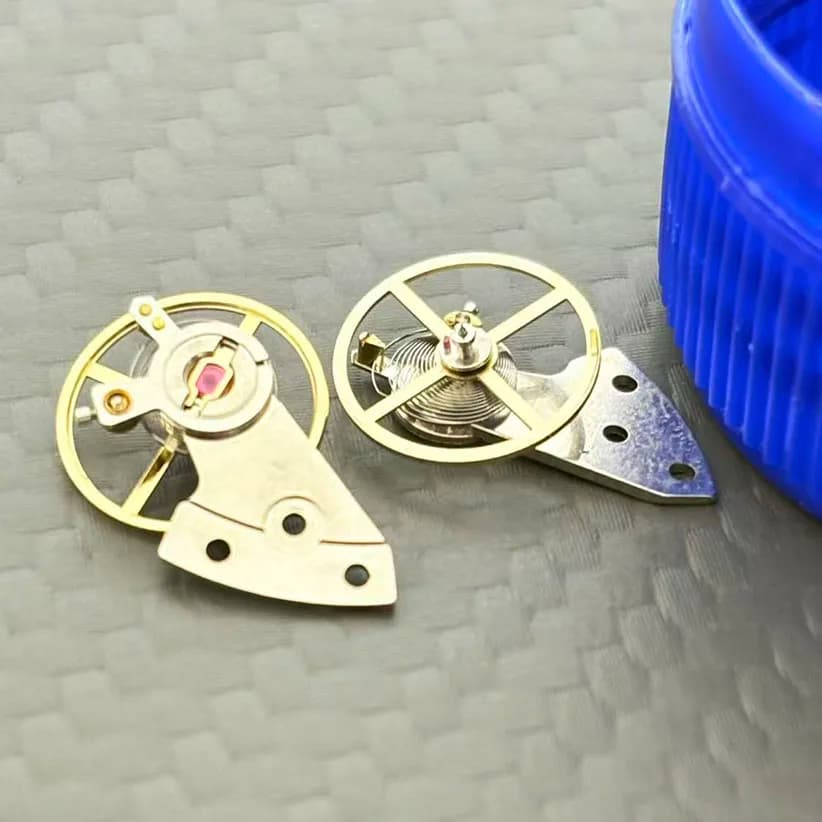 8205 8213 Watch Movement Balance Wheel Assembly Set with Pendulum Plate - Watch Movement Accessories Made in China