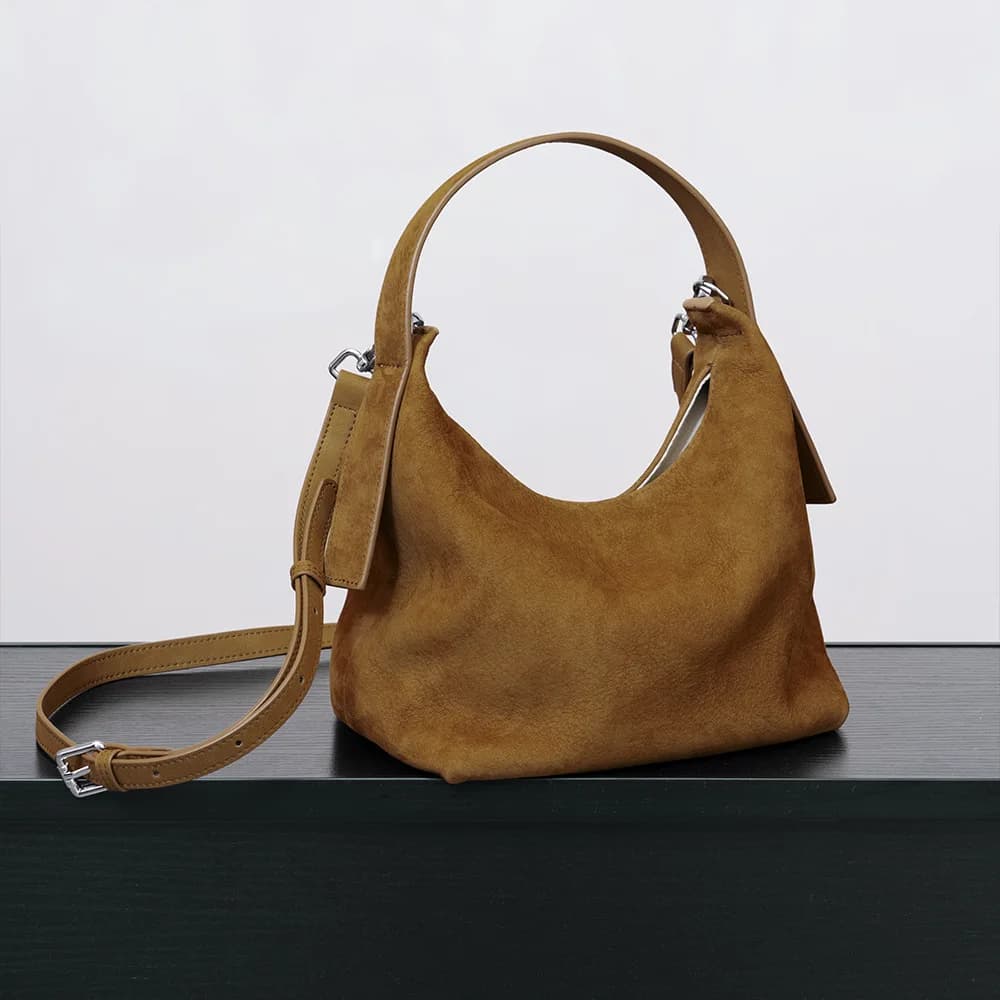 2026 Borsa a tracolla singola in pelle bovina lucida Borsa per il pranzo Borsa a tracolla da donna in vera pelle Borsa da donna di design di lusso