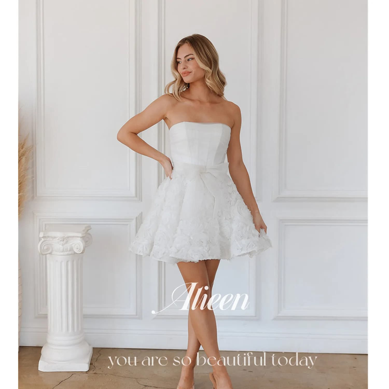 Aileen Vestidos De Noche Abiti da festa eleganti Donna Abito da sera con spalle scoperte Donna Abiti da ballo di lusso personalizzati 2025 Mini