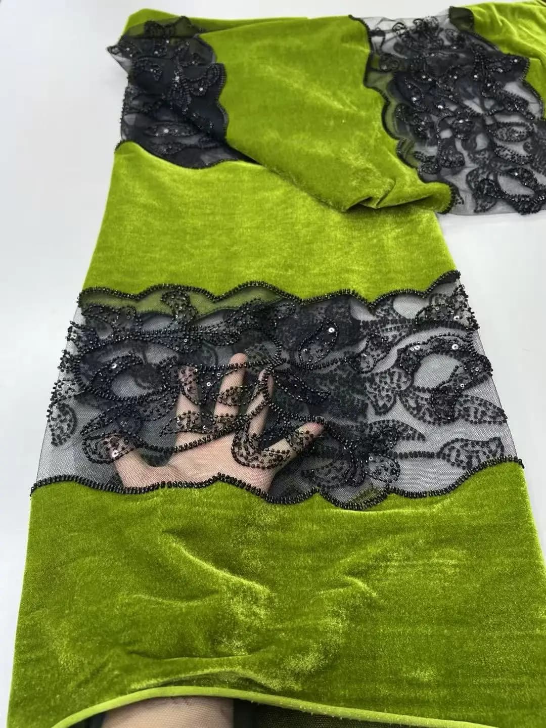 2025 Nuovo Design di Lusso Francese Africano Velluto Tulle In Rilievo di pizzo Paillettes Maglia di Pizzo Nigeria Tessuto Francese Per Abiti Da Sposa Cucire