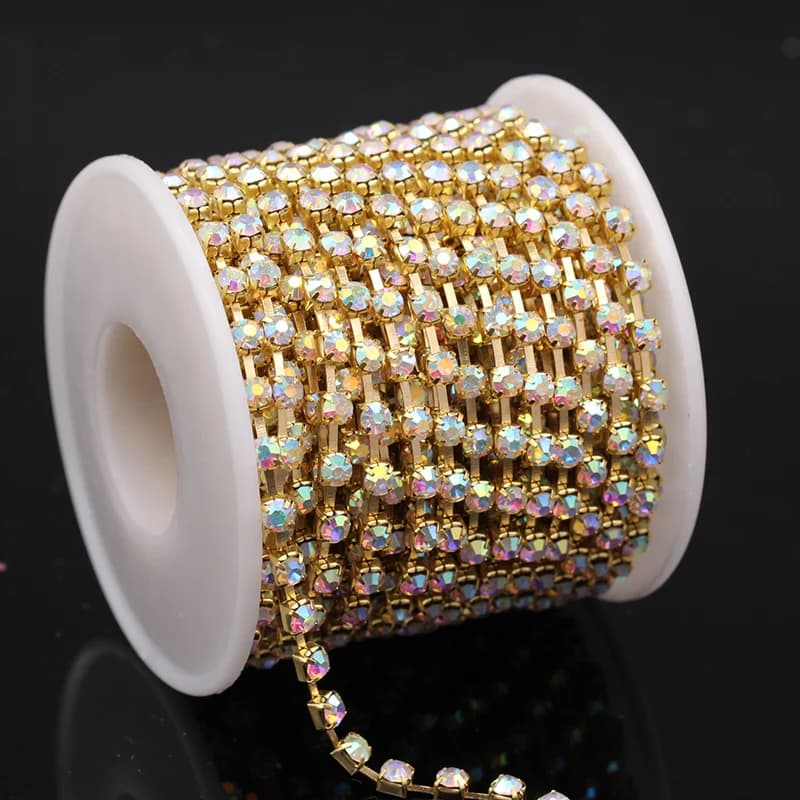 ss6-ss38 Catena placcata oro con strass in cristallo AB Catena a tazza sparsa con strass a fila singola da 10 metri