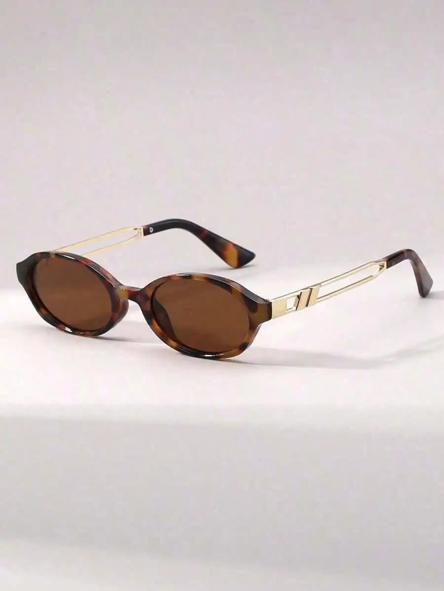 Occhiali da Sole Vintage Ovali Effetto Tartaruga con Dettagli Metallici Dorati per Donna