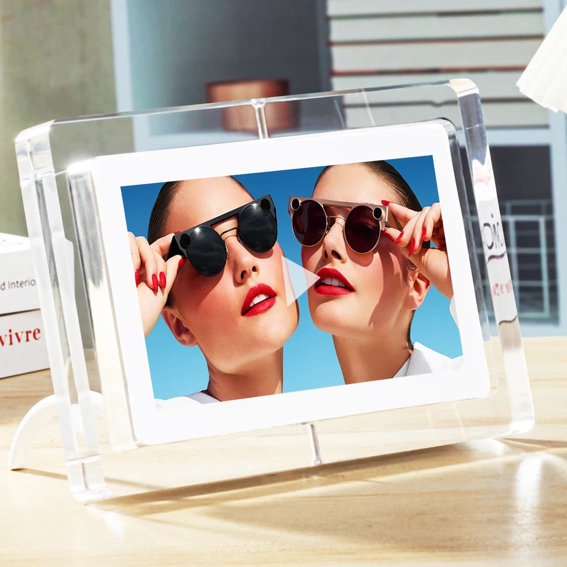 7inch IPS Panel Acrylic Digital Photo Frame With WIFI Auto-Rotate Share Photos&Videos Via APP