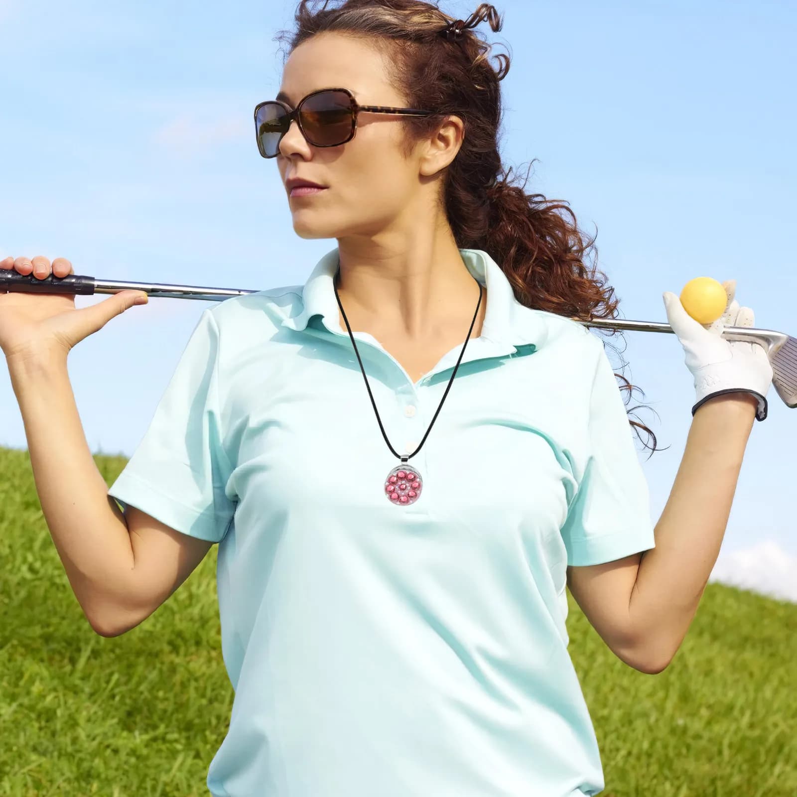 Elegante Collana con Ciondolo a Clip a Forma di Pallina da Golf in Cristallo, Accessorio Multifunzionale per Donna e Uomo, Idea Regalo