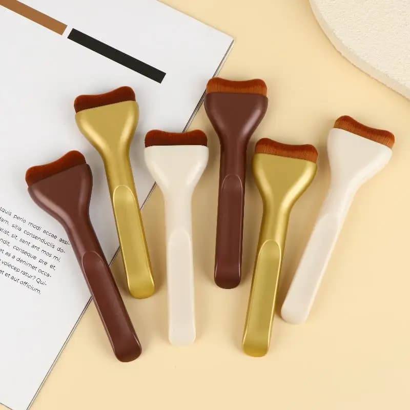 New language-shaped makeup brushes for contouring, tan, liquid foundation, cream, fard, soft bristles, multipurpose makeup tool