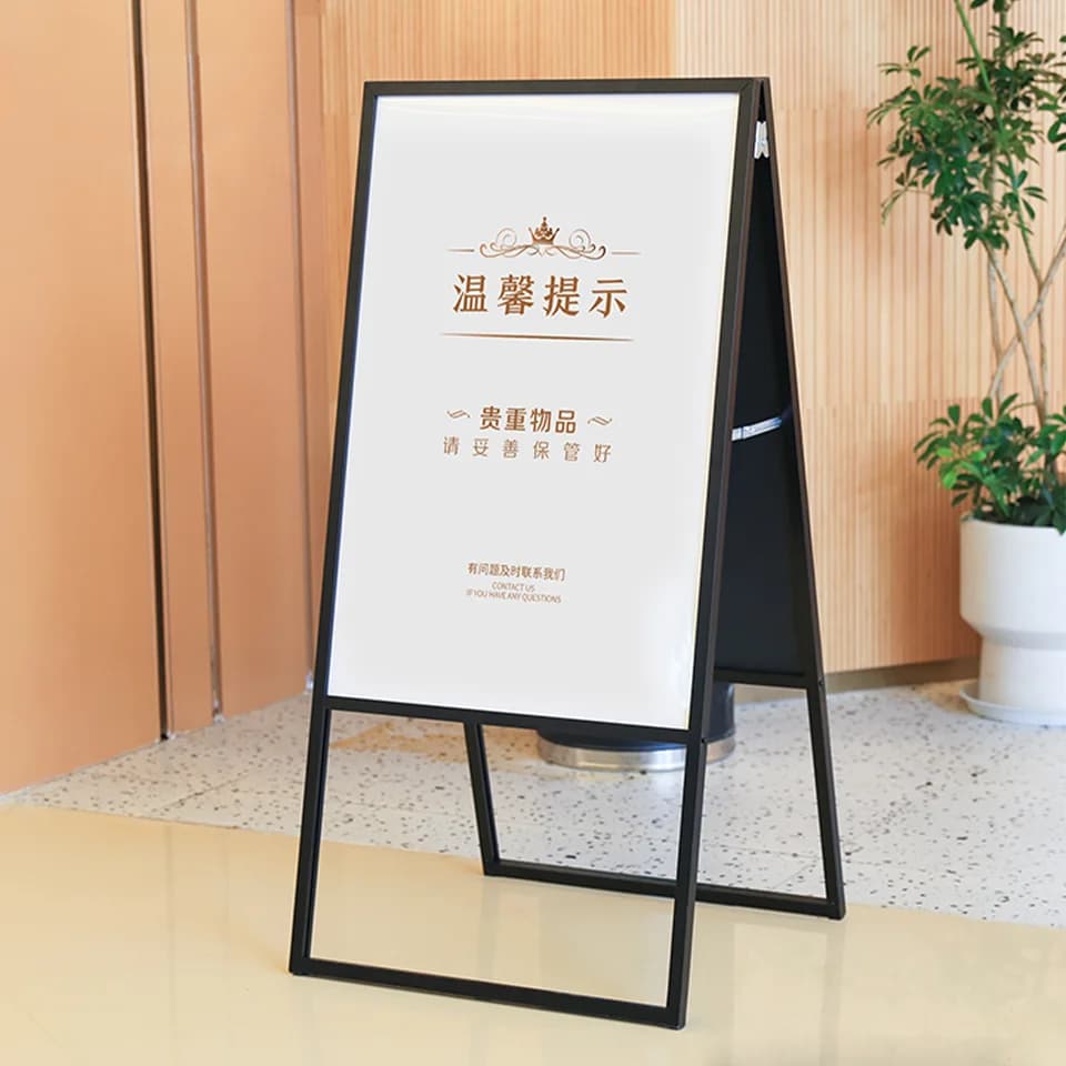 Espositore pieghevole supporto per poster in ferro tabellone per le affissioni verticale KT board outdoor antivento