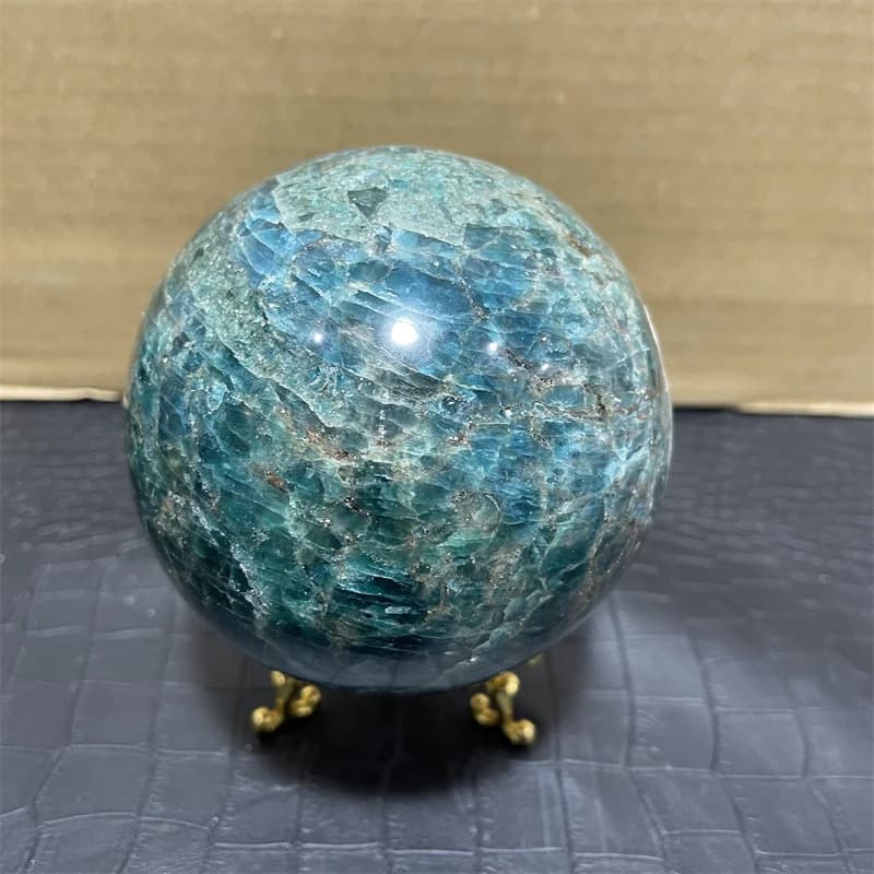 Sfera di pietra apatite blu naturale da 11,2 cm, sfera di cristallo per la guarigione reiki