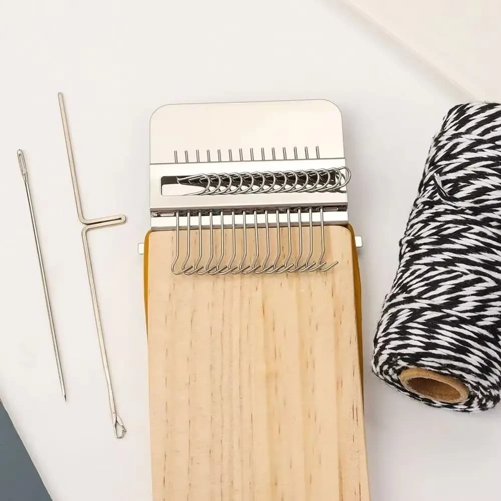 Clothes Mending Wooden Mini Loom Rectangular Portable Speedweve Darning Loom Quickly Makes Darning Machine Fun Weaving