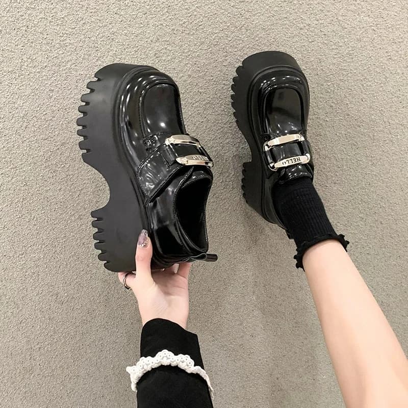 Scarpe alte da donna con plateau Scarpe casual con zeppa autunnali Scarpe con tacco 8 cm Scarpe in pelle impermeabili Scarpe da ginnastica con suola spessa Scarpe da ginnastica da donna