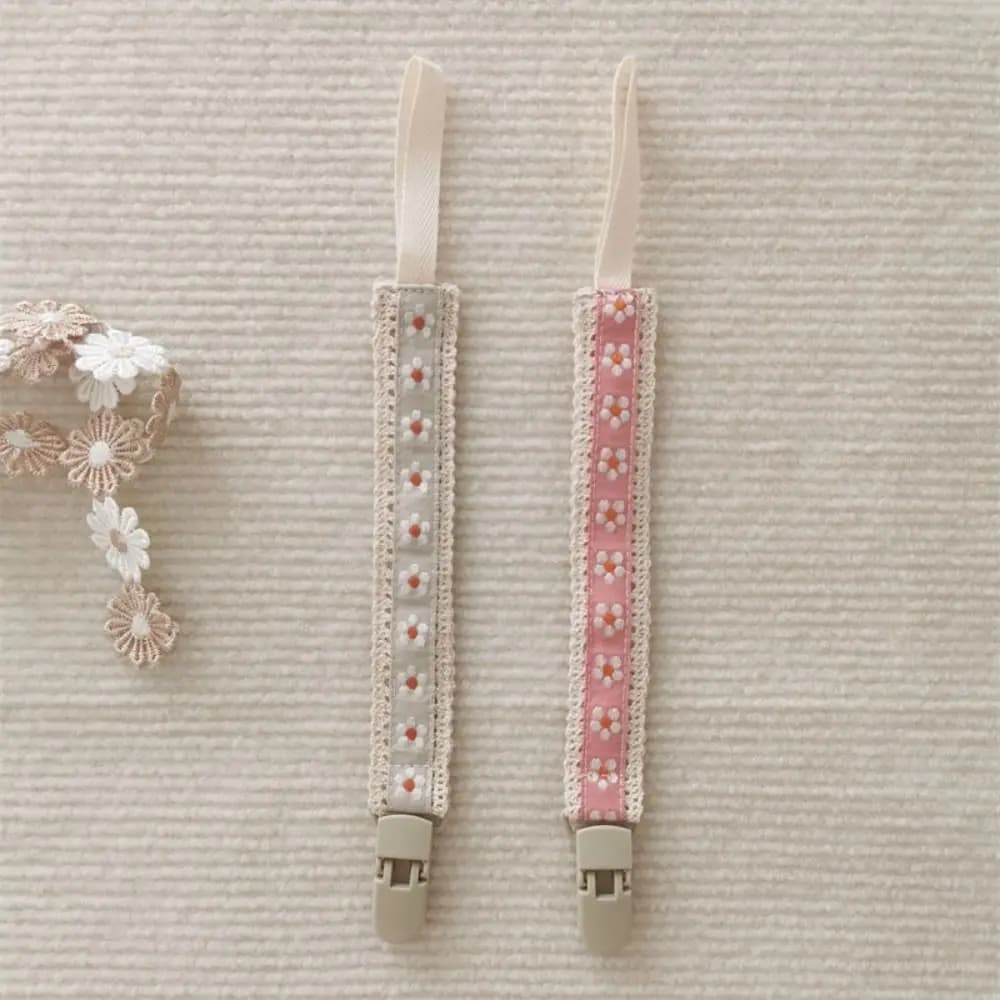 Catena per ciuccio in stoffa per bambini in stile etnico, ricamo regolabile, porta succhietto floreale, clip per ciuccio, cinghie per massaggiagengive