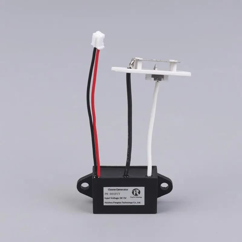 Purificatore d'Aria 5V con Generatore di Ozono, Ionizzatore, Deodorante ed Eliminatore di Odori per Auto, Frigorifero, Scarpiera, Toilette