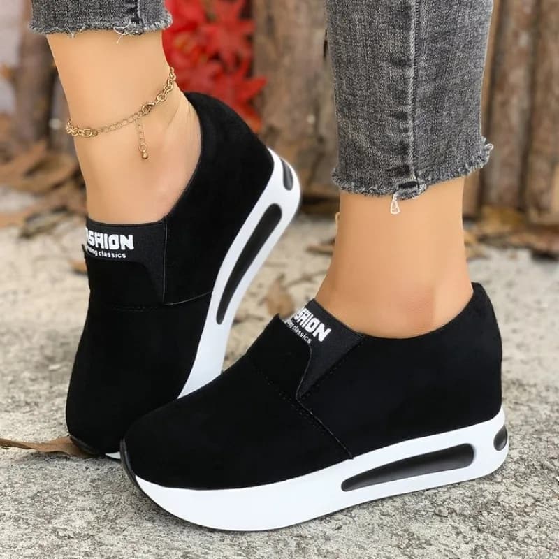 Women's casual shoes with inner rise, stylish slip-on platform sneakers, light moccasins with thick sole, strong sizes up to 42