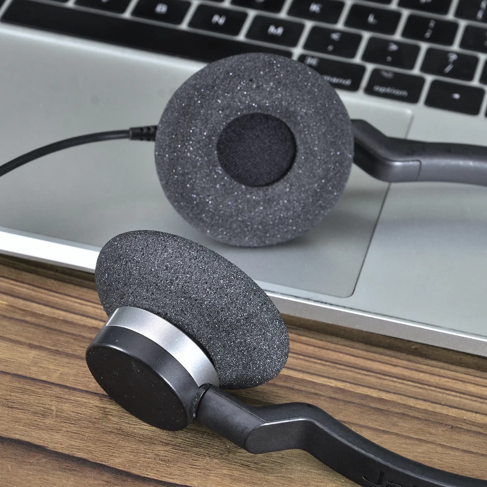 1 paio di cuscinetti auricolari in schiuma di ricambio fodera per cuscino per Jabra Biz 2300 USB Duo / Biz 2300 QD / Biz 2300 USB MS cuffia auricolare 12.2