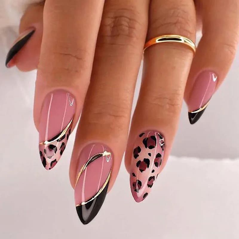 French Press on Nails Almond with Love Heart Design Wearable Gold Thread False Nails with Rhinestone Water Drop Shape Fake Nails