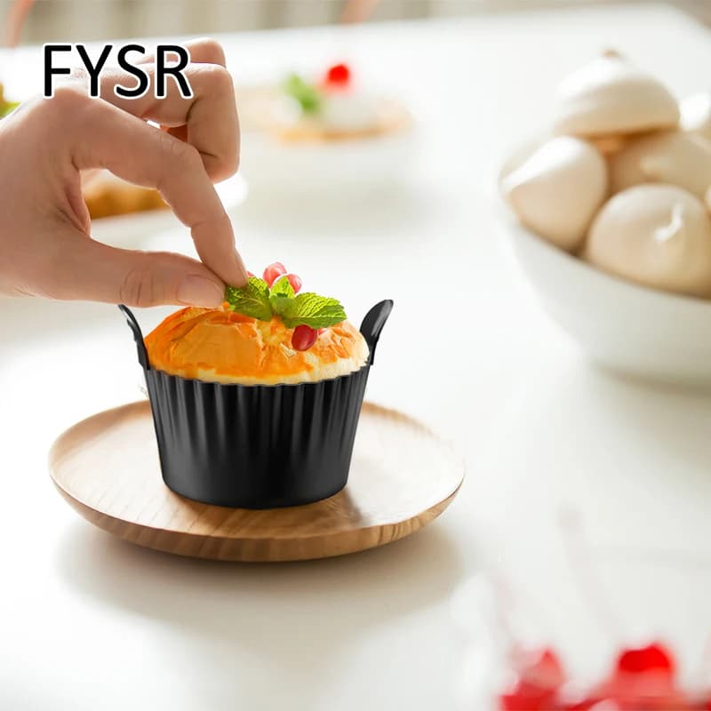 Silicone cupcake molds Heat-resistant non-stick baking trays for ovens and microwave cupcake coatings for perfect pastries