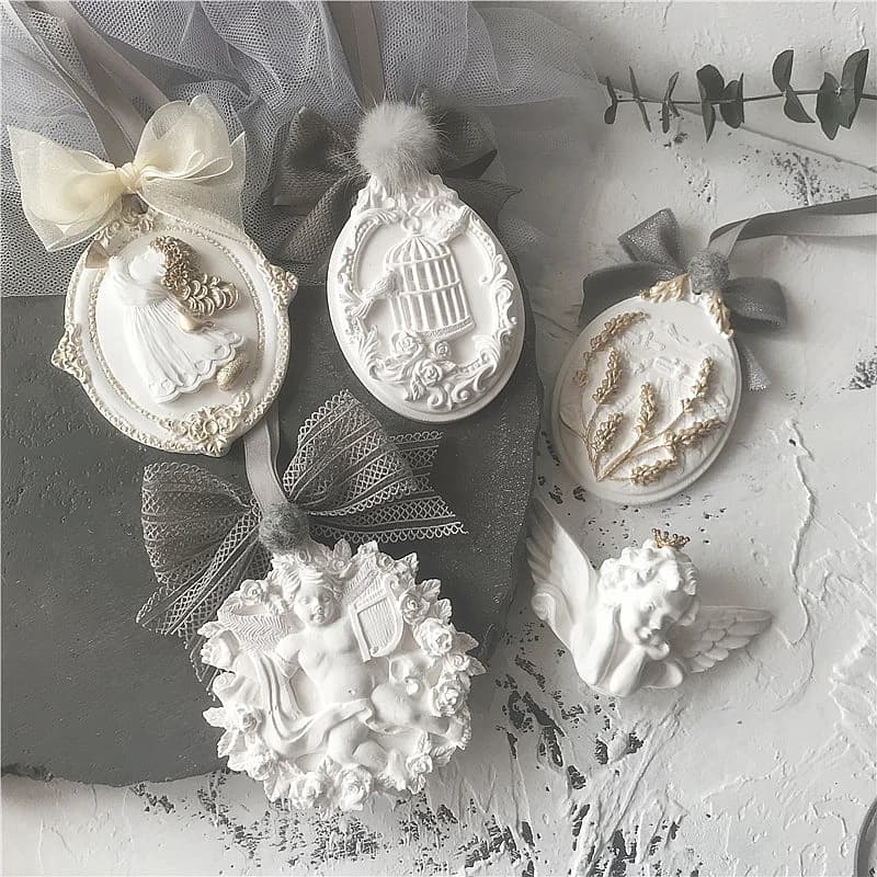 Aroma Ciondolo in gesso Stampi in silicone Fiore Paraffina Tablet Ornamento per auto Stampi in gesso Guardaroba Foglio di cera profumata Stampo angelo