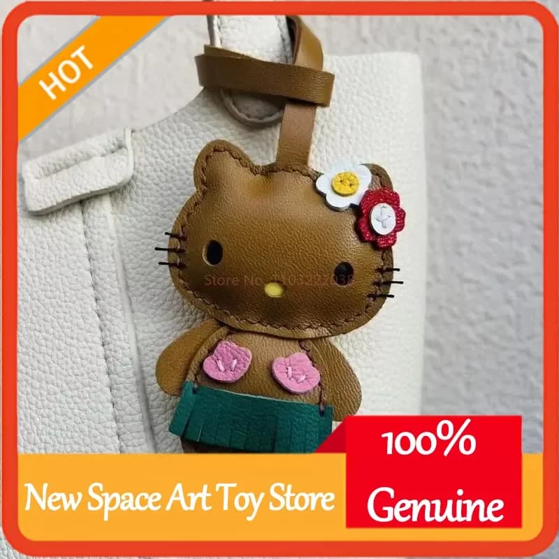 Ciondolo Hello Kitty in pelle fatto a mano, design con croce di pecora, regalo per ragazza carina, portachiavi per auto, accessorio per borsa