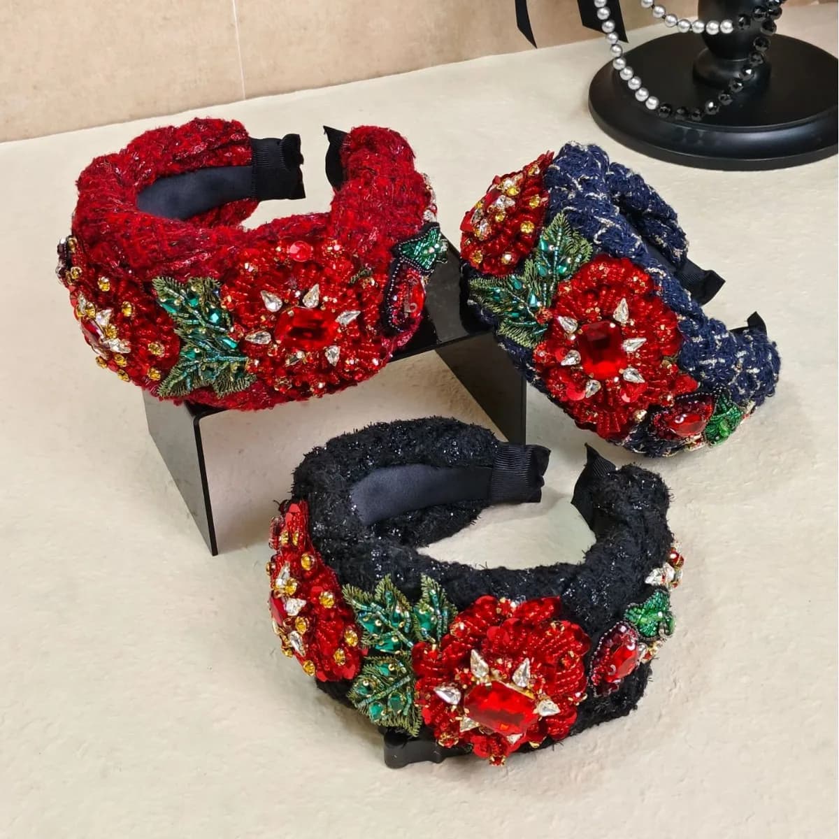 Nuovo stile nazionale in stile cinese lussuoso accessorio per capelli largo con fascia calda con fiore di strass rosso di fascia alta