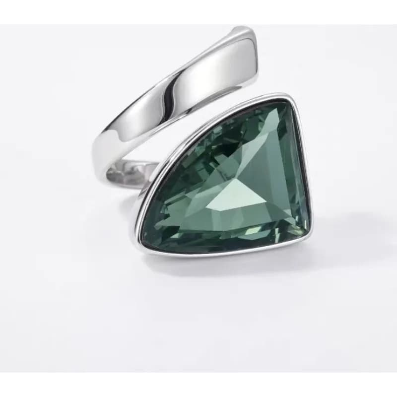 New ring with green precious stone adjustable for woman Ring with large inlaid precious stone design lightweight luxury