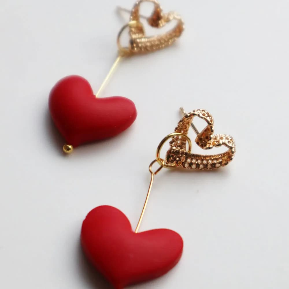 2025 Orecchini pendenti con amore di San Valentino Orecchini pendenti in argilla polimerica per le donne Orecchini pendenti a forma di cuore fatti a mano Accessorio di gioielli