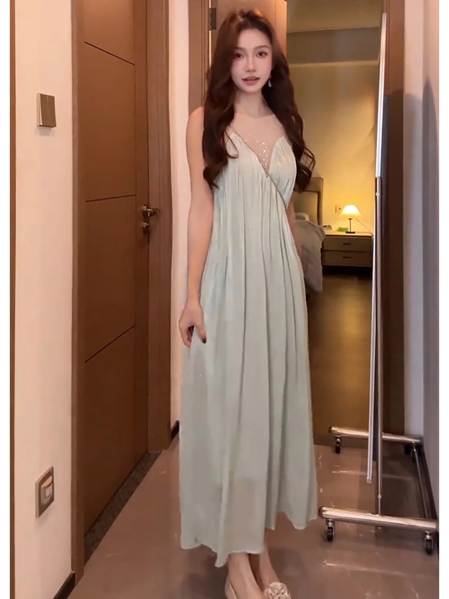Miu Style Sequin Mesh Splice Pleated Dress French Style High Waist Spring Summer Autumn Breathable Loose Fit Holiday Dress