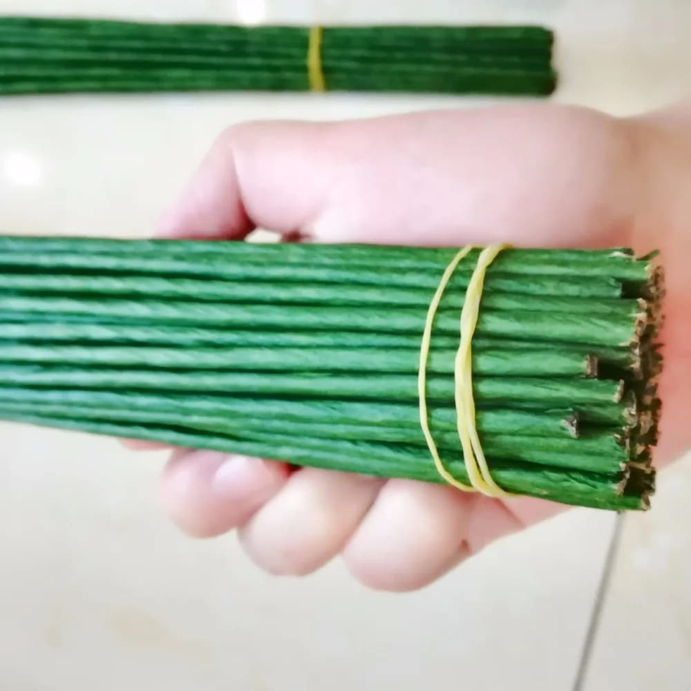 1mm 2/3/4/5mm 40/60cm Verde Scuro Filo di fiori di seta stelo FAI DA TE Fatti A Mano Corona Decorativa Rami di Fiori Artificiali Fiorista Artigianato