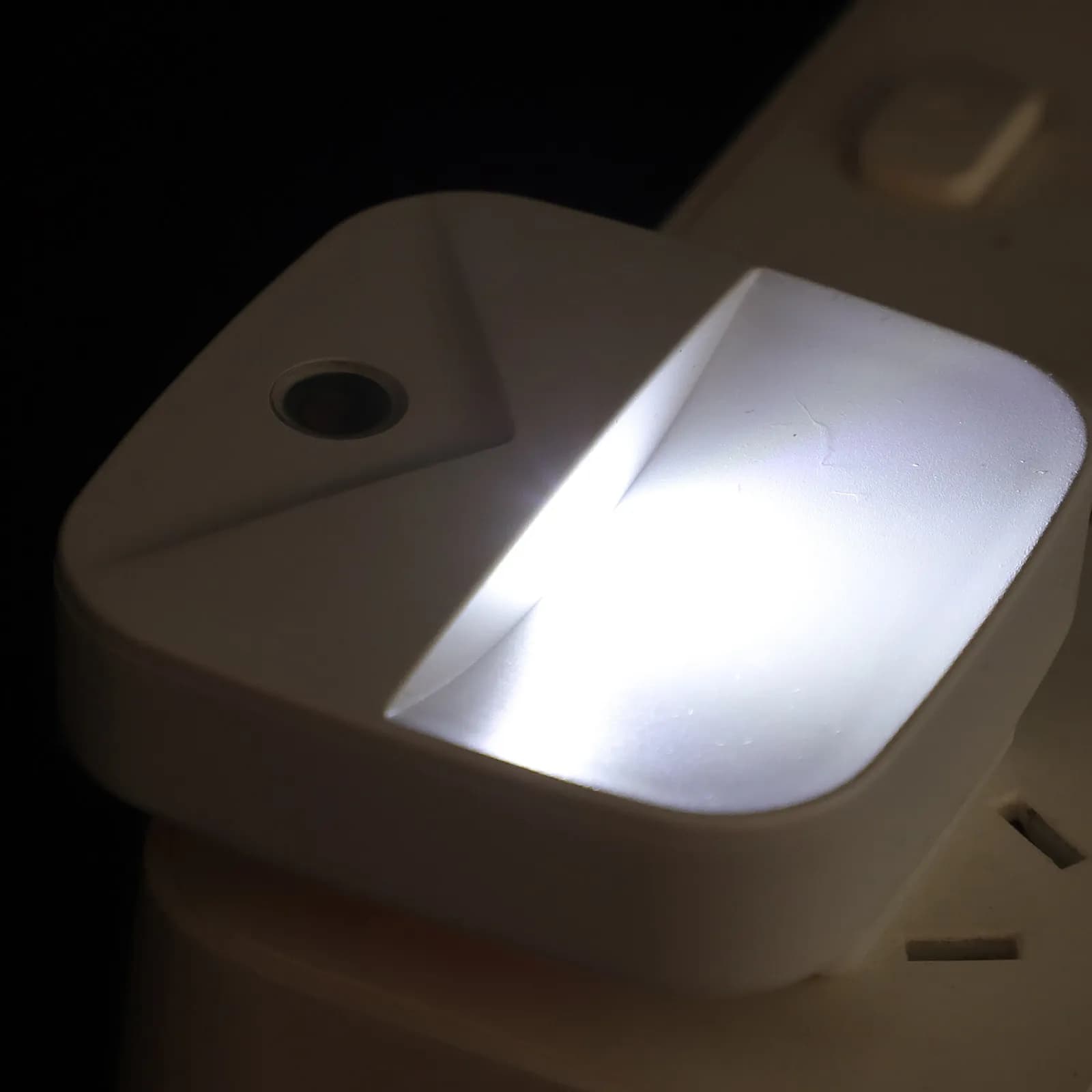 Set di 3 Luci Notturne Creative in Plastica con Sensore, Luce LED Soffusa e Delicata per Comodino, Cameretta, Allattamento e Camera da Letto